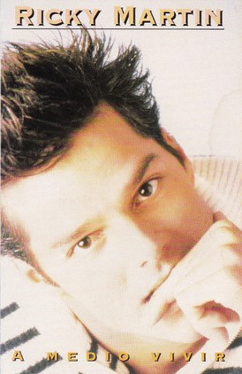 Ricky Martin – A Medio Vivir MUSICASSETTA